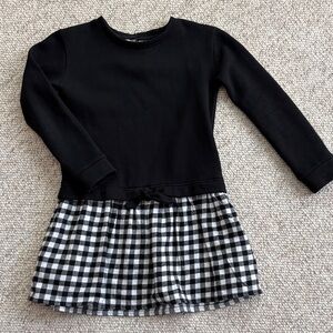 Vineyard Vines Girls Black & White Dress, size M